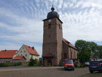 Dorndorf, evangelische Dorfkirche, erbaut ab 1150, Langhaus barock erbaut von 1727 bis 1728 (05.06.2022)