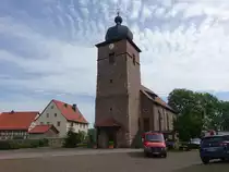 Dorndorf, evangelische Dorfkirche, erbaut ab 1150, Langhaus barock erbaut von 1727 bis 1728 (05.06.2022)