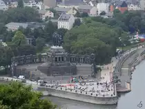 Das Deutsche Eck mit dem Kaiser-Wilhelm-I.-Denkmal an der M�ndung der Mosel in den Rhein in Koblenz. (September 2013)