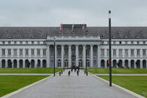 Im Bild das im 18. Jahrhundert gebaute Kurfrstliche Schlosses in Koblenz. (September 2013)