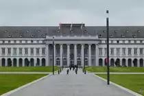 Im Bild das im 18. Jahrhundert gebaute Kurf�rstliche Schlosses in Koblenz. (September 2013)