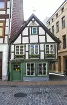 Schwerin - Altes Fachwerkhaus in der Buschstra�e. Das Haus beherbergt den Laden der Kunstdrechslerei Zettler. Aufnahme: 19. Juni 2022.