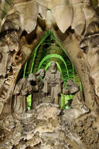 Die Szene der Geburt Christi wurde in die Geburtsfassade der Sagrada Famlia integriert. (Barcelona, Februar 2012)