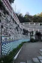 Unterwegs im 1922 er�ffneten Park  Jardins de Laribal . (Barcelona, Februar 2013)