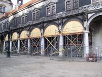 Der durch den Brand im Dezember besch�digte Teil im Innenhof des Dresdener Stadt-Schlosses im Februar 2008.