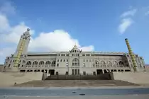 Das Olympiastadion von Barcelona wurde f�r die Weltausstellung des Jahres 1929 (Exposici� Internacional de Barcelona) gebaut und war als Hauptst�tte f�r die Olympischen Spiele 1936 vorgesehen, welche jedoch dann in Berlin Stattfanden. (Februar 2013)
