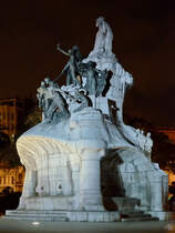 Dieses modernistische Denkmal aus dem Jahr 1910 ist Doktor Bartolom Robert gewidmet, einem Arzt und Politiker der katalanischen nationalistischen Ideologie. (Barcelona, Februar 2012)