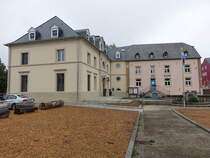 Koerich, Rathaus an der Rue Principale (20.06.2022)