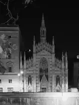 Die Kirche Heiligstes Herz Jesu von der F�rbitte (Chiesa Sacro Cuore del Suffragio) wurde von 1894 bis 1917 im neugotischen Stil erbaut und steht am Tiberufer in Rom. (Dezember 2015)