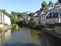 Luxemburg, Fachwerkh�user am Fluss Alzette (21.06.2022)