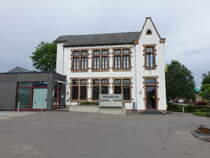 Ell, Rathausgebude an der Haaptstrooss (22.06.2022)