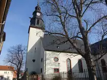 Ober-M�rlen, kath. Pfarrkirche St. Remigius, erbaut von 1716 bis 1728, 1929 Umbau zu einer kreuzf�rmigen Kirche mit neuem Querschiff  (12.03.2022)