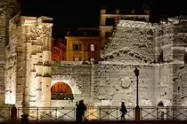 Im Bild ausgegrabenes Gem�uer und S�ulen aus dem antiken Rom. (Dezember 2015)