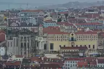 Das von 1389 bis 1423 im gotischen Stil errichtete Kloster des Karmeliter-Ordens (Convento do Carmo) wurde 1755 w�hrend des gro�en Erdbebens von Lissabon zerst�rt. (Dezember 2016)