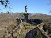 Villmar, Denkmal fr Knig Konrad I. an der Knig Konrad Strae (19.03.2022)