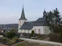 Hahnst�tten, evangelische Pfarrkirche St. Nikolaus, erbaut im 13. Jahrhundert (20.03.2022)