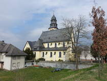 Kelsterbach, kath. Pfarrkirche Herz Jesu, erbaut von 1910 bis 1911 durch den Architekten August Greifzu (20.03.2022)