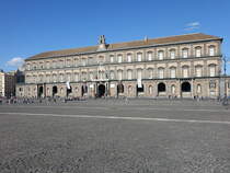 Neapel, Palazzo Reale an der Piazza del Plebiscito, erbaut von 1600 bis 1620 durch Domenico Fontana (22.09.2022)