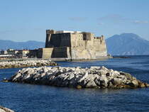 Neapel, Castell dell Ovo auf der Insel Megaride, erbaut ab dem 12. Jahrhundert (22.09.2022)