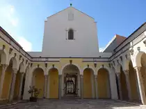 Capua, Dom San Stefano, erbaut von 1854 bis 1857 durch den Architekten Federico Travaglini, nach Zerst�rung im Jahr 1943 Wiederaufbau von 1949 bis 1957 (21.09.2022)