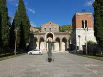 Sant’Angelo in Formis, romanische Benediktinerabtei, erbaut im 6. Jahrhundert, Fassade 12. Jahrhundert (21.09.2022) 