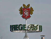 Kein Zweifel, wir sind in Bochum - im Bild das Fiege-Schild auf dem Dach der Brauerei. (Oktober 2022)