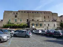 Sant Agata de Goti, Castello Ducale an der Piazza Castello (24.09.2022)