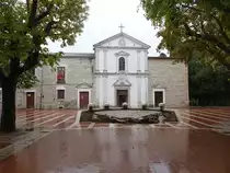Bovino, Pfarrkirche im Park der Villa Communale, heute Bibliothek (25.09.2022)