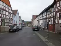 Allendorf, historische Fachwerkh�user in der Marktstra�e (30.04.2022)
