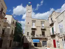 Ruvo di Puglia, Torre Civica dell Orologio, erbaut im 17. Jahrhundert (27.09.2022)