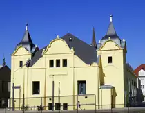Offenburg, Blick von Osten auf die ehemalige Stadthalle, nach Umbau 2021 als Einkaufsquartier  Ree Carre  mit �ber 20 Einzelgesch�ften er�ffnet, benannt nach Gustav Ree,verdienter B�rgermeister der Stadt von 1845-49, Aug.2022