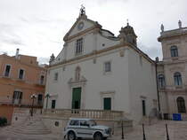 Santeramo in Colle, Pfarrkirche St. Erasmo an der Piazza Garibaldi, erbaut bis 1729 (29.09.2022)