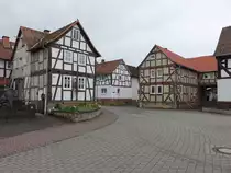 Hassenhausen, Fachwerkh�user in der Zwester Ohm Stra�e (30.04.2022)