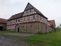 Londorf, Wirtschaftshof von Schloss Londorf in der Burgstra�e (30.04.2022)