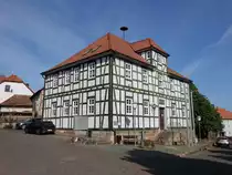 Gem�nden a. d. Wohra, Fachwerkrathaus in der Marktstra�e, erbaut 1823 (15.05.2022)
