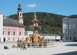 Brunnen in Salzburg (Name kann gern nachgereicht werden !!) - Sommer 2002