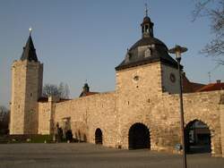 Stadttor mit Rabenturm (3.4.2009)