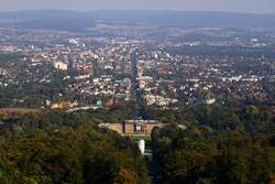 Kassel - Blick vom Herkules, im Vordergrund das Schloss Wilhelmshhe