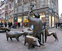 Das Schweinedenkmal in der S�gestra�e