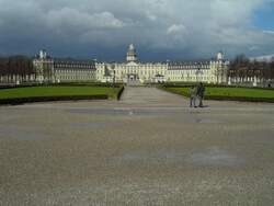 Blick auf das Schloss von Karlsruhe am 3 April 2006