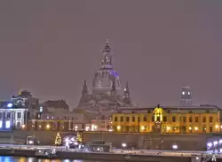 Dresden - Frauenkirche in zartem wei�
