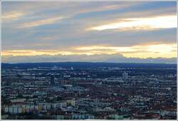 Deutschlands heimliche Hauptstadt vor dem Alpenpanorama am 4.