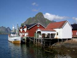 Holzspeicher in Reine, Lofoten (30.06.2013)