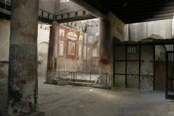 Durch den bis zu 1900 Jahre hermetischen Verschluss blieben viele Wandmalereien der Villen konserviert und sind heute ein einzigartige Ensemble r�mischer Kunstwerke, f�r die Herculaneum weltber�hmt