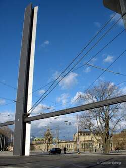 Dresden, Postplatz: im Vordergrund Elemente des sog.