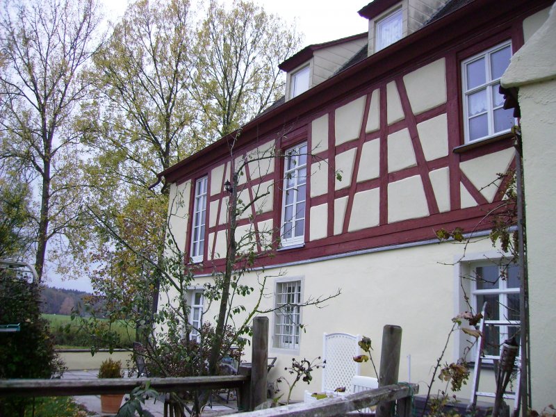 Wassertrüdingen: Fachwerkbau der Stadtmühle, aufgenommen am 20. Oktober 2007;
