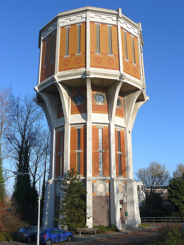 Wasserturm in Leiden gebaut 1908 und fotografiert am 16-12-2007.