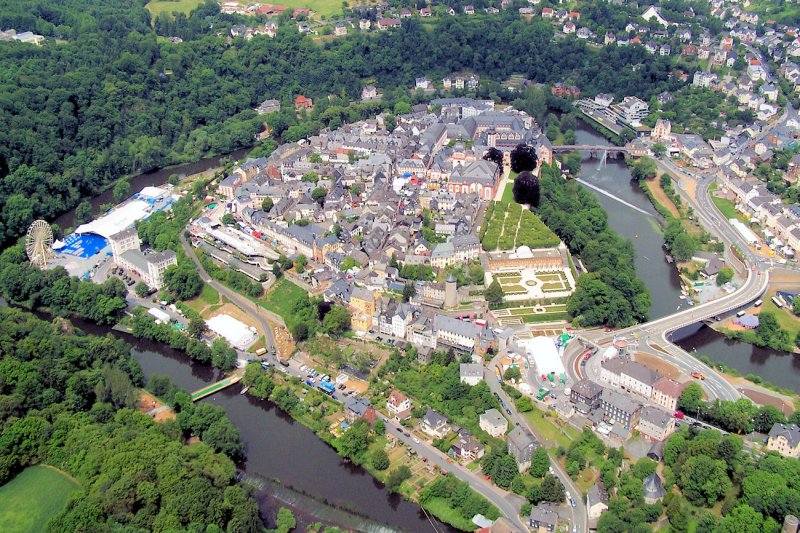 Weilburg aus der Luft am 16.06.2005