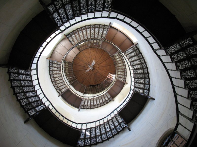 Wer die tolle Aussicht vom 38 Meter hohe Turm sehen mchte,
muss die 154 Treppenstufen der erklimmen. 