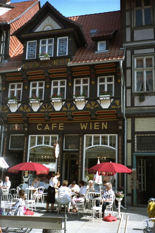 Werningerode - die bunte Stadt am Harz, Cafe Wien, dig. Dia von 1992